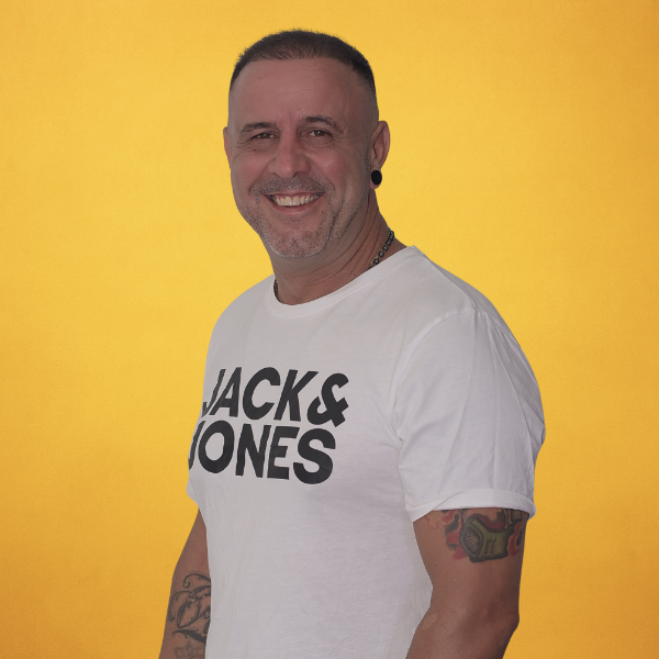 Oscar - Profesor de Casino